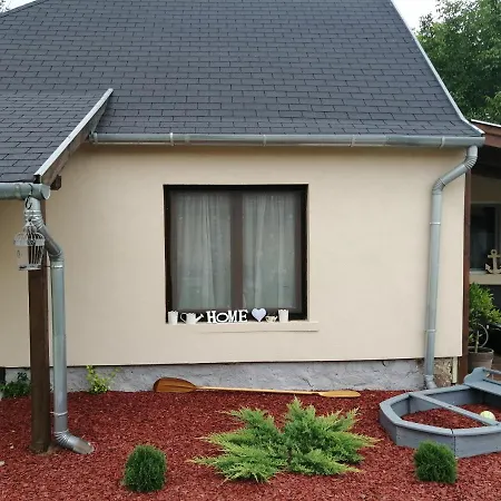 Dora Prázdninový dům *